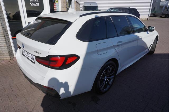 BMW 5-SERIE Touring 530e xDrive High Executive M-Sport Shadowline Automaat