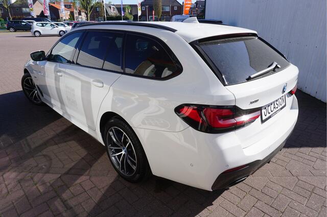 BMW 5-SERIE Touring 530e xDrive High Executive M-Sport Shadowline Automaat