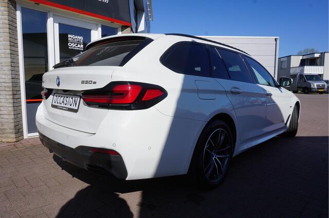 BMW 5-SERIE Touring 530e xDrive High Executive M-Sport Shadowline Automaat