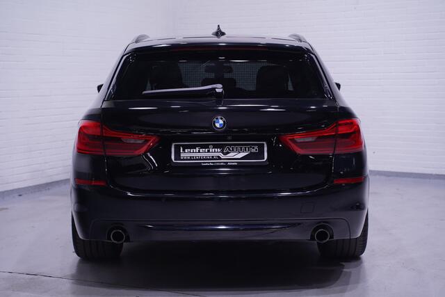 BMW 5-SERIE Touring 530 D sportline HUD led koplampen lederen electrische stoelen met memo private glas 19"lmv DAB digitale cockpit 360 camera automatisch grootlicht hoogglans shadowline