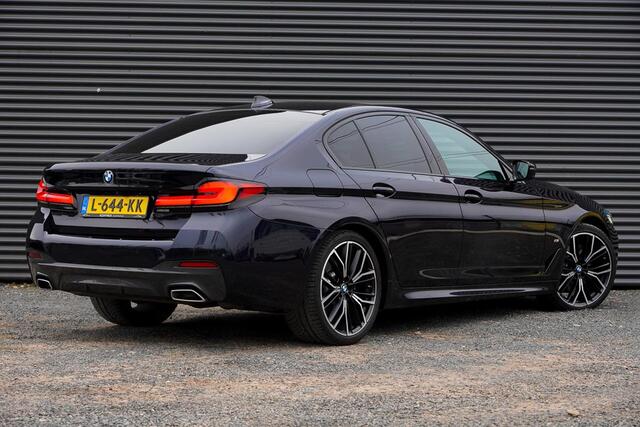 BMW 5-SERIE 520i High Executive Edition / M-Sport / Schuifdak / Drive Assist / Laser