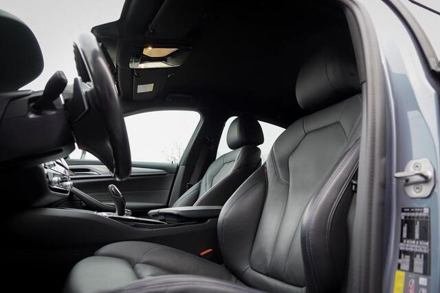 BMW 5-SERIE 530e High Executive / M-Sport / Drive Assist Plus / Stoel-Stuurverwarming