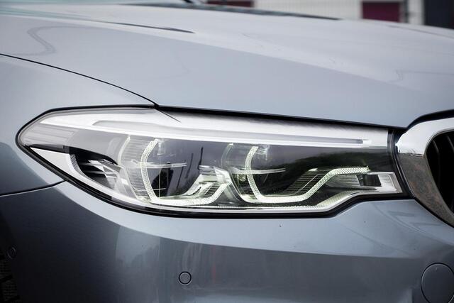 BMW 5-SERIE 530e High Executive / M-Sport / Drive Assist Plus / Stoel-Stuurverwarming