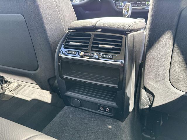BMW 5-SERIE Sedan 520d xDrive High Executive