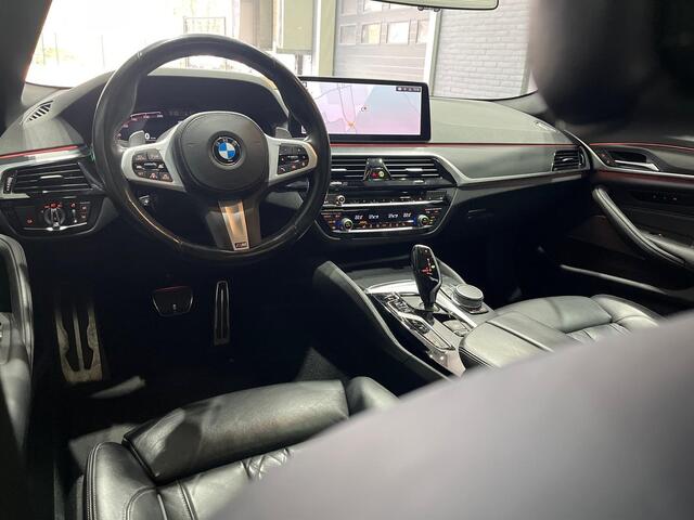 BMW 5-SERIE 530i High Executive Edition | Schuif/kanteldak | Head-Up | ACC | Leder | 360° Camera | 20 Inch