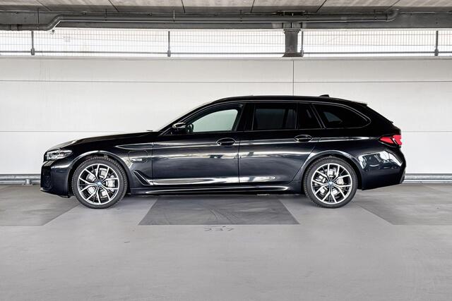 BMW 5-SERIE Touring 530e xDrive Business Edition Plus