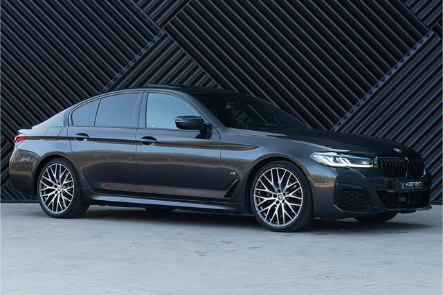 BMW 5-SERIE 520i LCI M-sport Adapt.Cruise Head Up Laser Schuifdak Ambient Memory Comfort Trekhaak