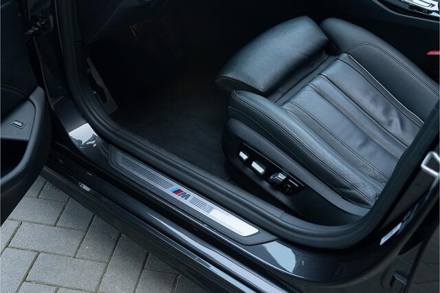 BMW 5-SERIE 520i LCI M-sport Adapt.Cruise Head Up Laser Schuifdak Ambient Memory Comfort Trekhaak