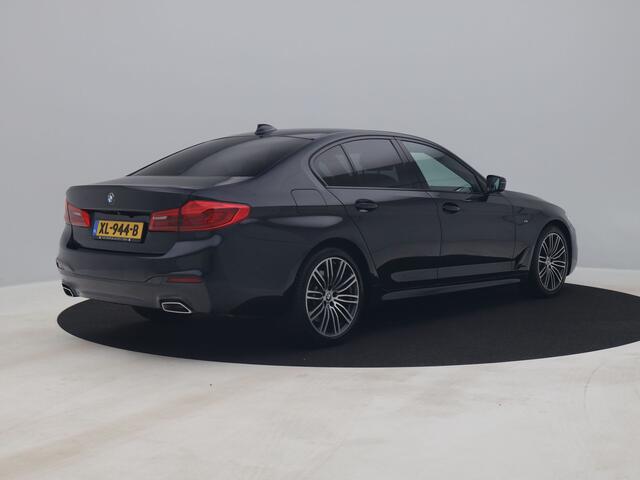 BMW 5-SERIE 530i xDrive High Executive M-Pakket | CAMERA | H&K | STOELVERWARMING