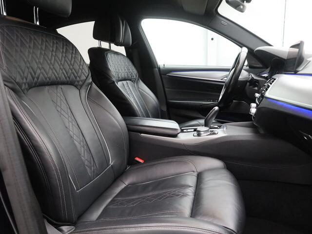 BMW 5-SERIE 530i xDrive High Executive M-Pakket | CAMERA | H&K | STOELVERWARMING