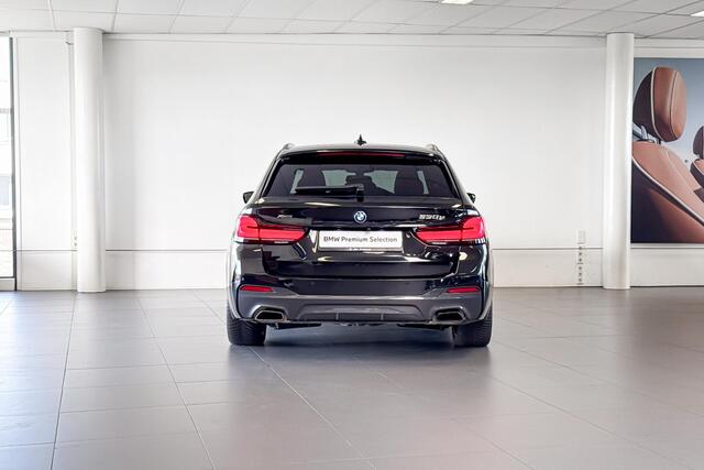 BMW 5-SERIE Touring 530e xDrive Business Edition Plus | M Sport | Stoelverwarming | Glazen Panoramadak |