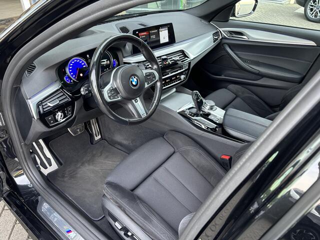 BMW 5-SERIE Touring 530i High Executive M-Sport 252pk | Panoramadak