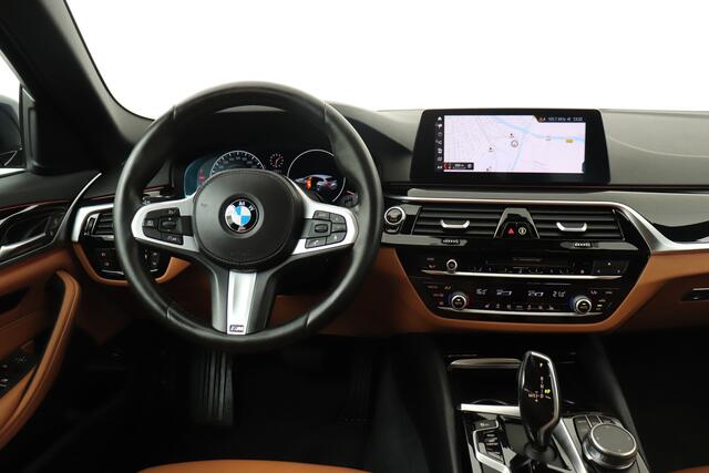 BMW 5-SERIE Touring 520i M-Sport Digi.Dash Camera Trekhaak Memory 18' LMV