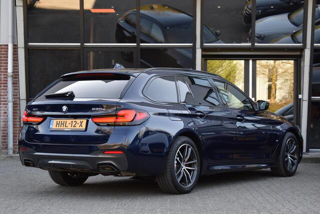 BMW 5-SERIE Touring 530e xDrive Business Edition Plus M Sport Pakket HUD Trekhaak Lane 360C HK Leder