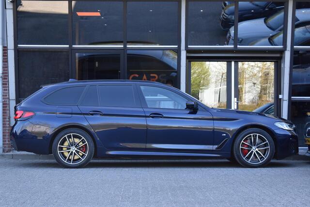 BMW 5-SERIE Touring 530e xDrive Business Edition Plus M Sport Pakket HUD Trekhaak Lane 360C HK Leder