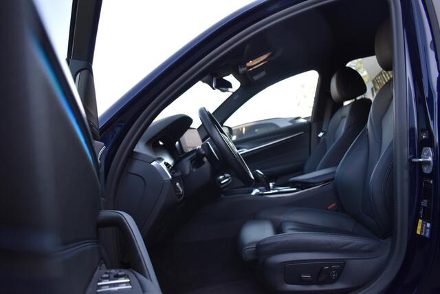 BMW 5-SERIE Touring 530e xDrive Business Edition Plus M Sport Pakket HUD Trekhaak Lane 360C HK Leder