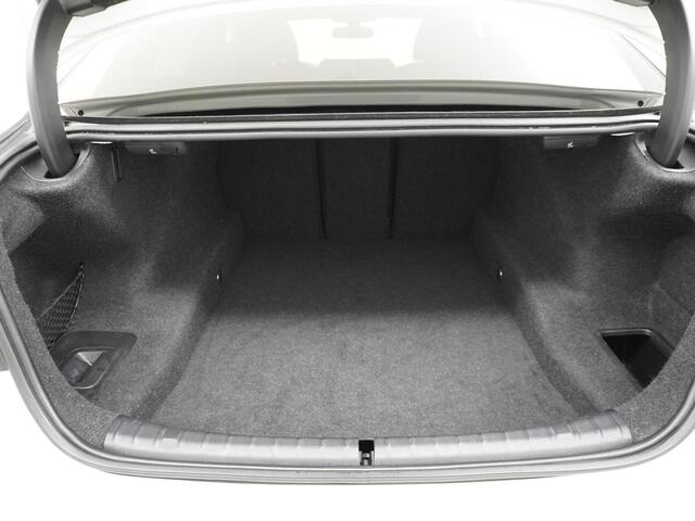 BMW 5-SERIE 520i High Executive Edition M Pakket Leder Schuifdak Memory
