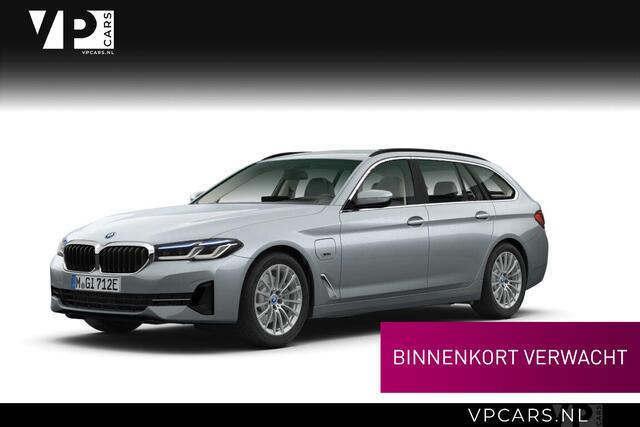 BMW 5-SERIE Touring 520e Business Edition Plus Comfortstoelen | Laserlicht | Trekhaak | Leder