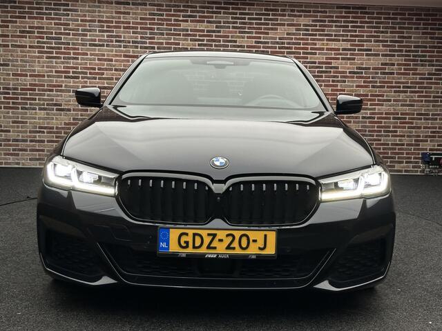 BMW 5-SERIE 545e xDrive High Executive | LED| Trekhaak| CarPlay| CoPilot| Dealer onderhouden|
