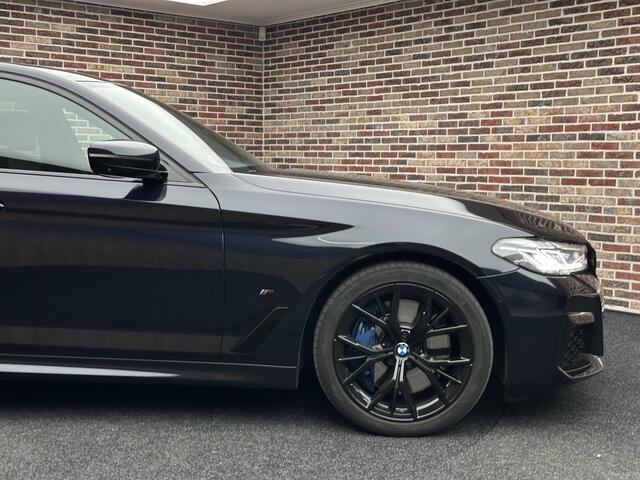 BMW 5-SERIE 545e xDrive High Executive | LED| Trekhaak| CarPlay| CoPilot| Dealer onderhouden|