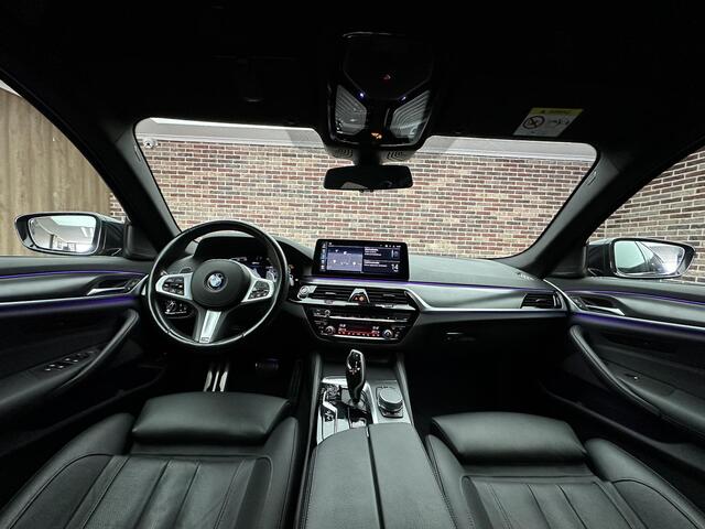 BMW 5-SERIE 545e xDrive High Executive | LED| Trekhaak| CarPlay| CoPilot| Dealer onderhouden|