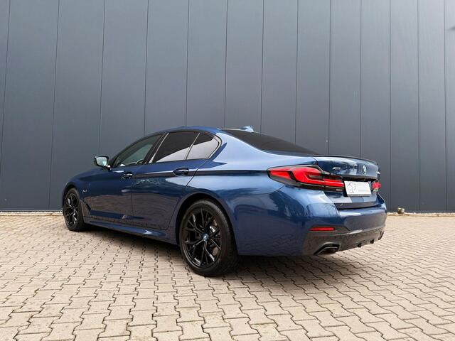 BMW 5-SERIE 545e xDrive M-sport / pano / HUD / tr.hk / H&K