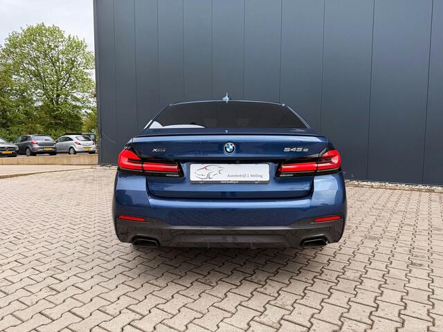BMW 5-SERIE 545e xDrive M-sport / pano / HUD / tr.hk / H&K