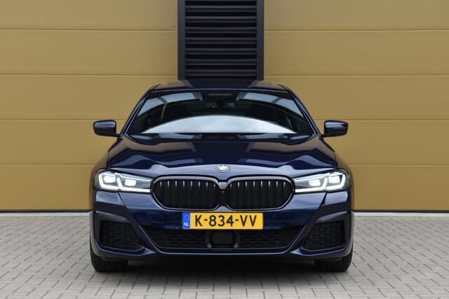 BMW 5-SERIE 530i High Executive * M Sportpakket * Comfortstoelen * Laser * Schuifdak * Live cockpit *