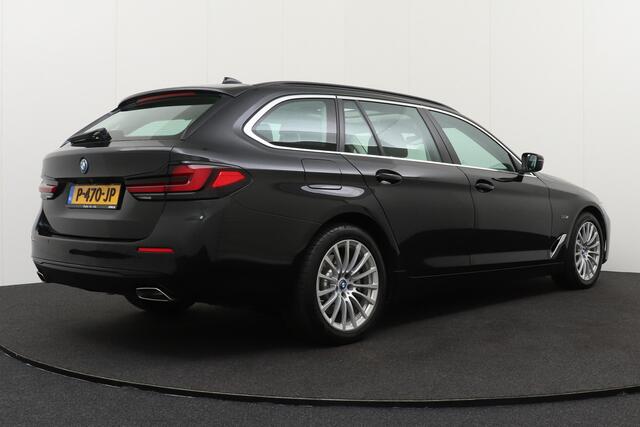 BMW 5-SERIE Touring 520e Business Edition+ Pano-Dak Elektr. Trekhaak Adapt. Cruise