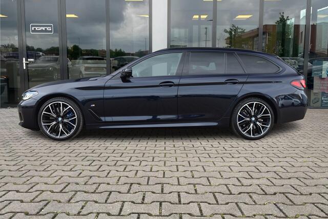 BMW 5-SERIE Touring 530d xDrive M-Sport | Pano | Trekhaak | 360 Camera | H&K | Nappa |