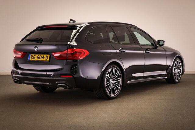 BMW 5-SERIE Touring 530i M-Sport High Executive | PANORAMADAK | HEAD UP | TREHAAK