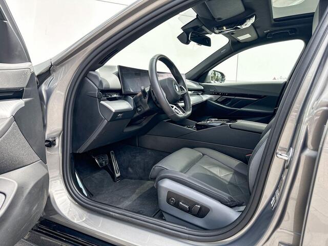 BMW 5-SERIE Sedan 520i