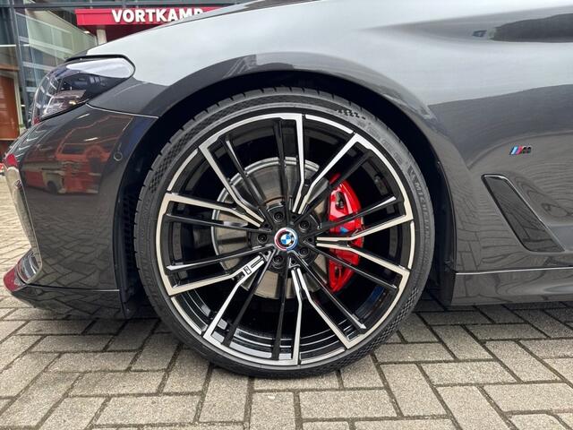 BMW 5-SERIE 540I XDRIVE M SPORT PANO-DAK/CAMERA/NAVI/LEDER/CARPLAY