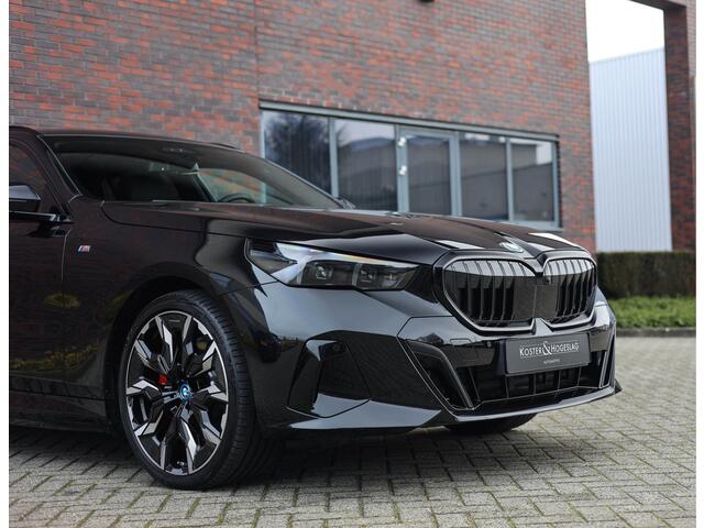 BMW 5-SERIE Touring 530e M-Sport Pro*Trekhaak*Harman/Kardon*