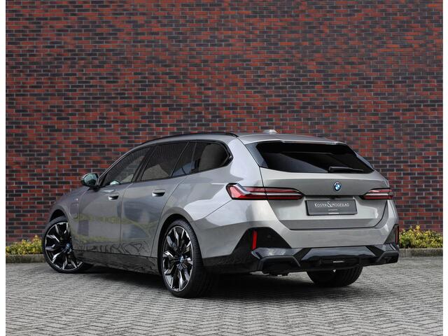 BMW 5-SERIE 530e Touring *Pano*Trekhaak*Harman/Kardon*M Sport Pro*