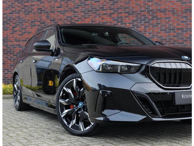 BMW 5-SERIE Touring 530e xDrive *M sport pro*Pano*B&W*Trekhaak*