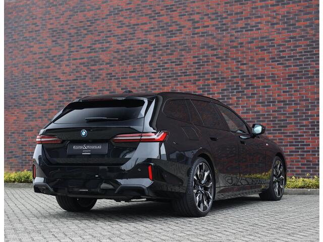 BMW 5-SERIE Touring 530e xDrive *M Sport Pro*Pano*HUD*Trekhaak*Bow&Wil*