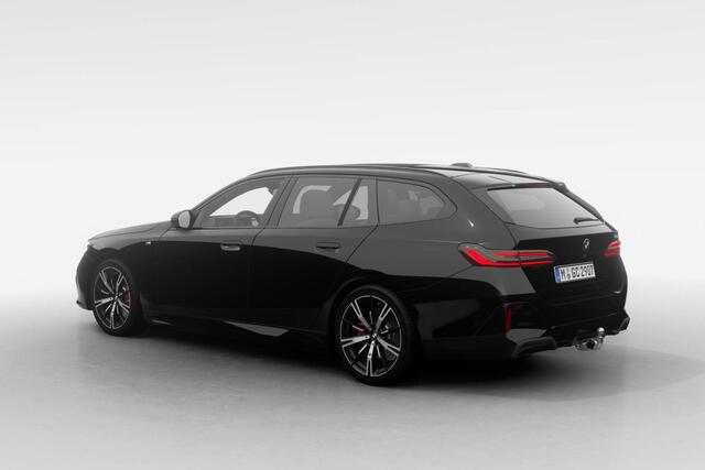 BMW 5-SERIE Touring 520i | M Sport Pro | Innovation Pack | Travel Pack | Comfort Pack