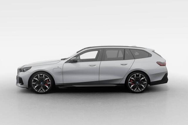 BMW 5-SERIE Touring 530e M Sport Edition | M Sport Pro | Innovation Pack | Travel Pack | Comfort Pack