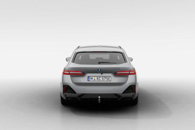 BMW 5-SERIE Touring 530e M Sport Edition | Travel Pack | Trekhaak met elektrisch wegklapbare kogel