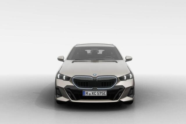 BMW 5-SERIE Touring 530e M Sport Edition | M Sport Pro | Innovation Pack | Travel Pack | Comfort Pack