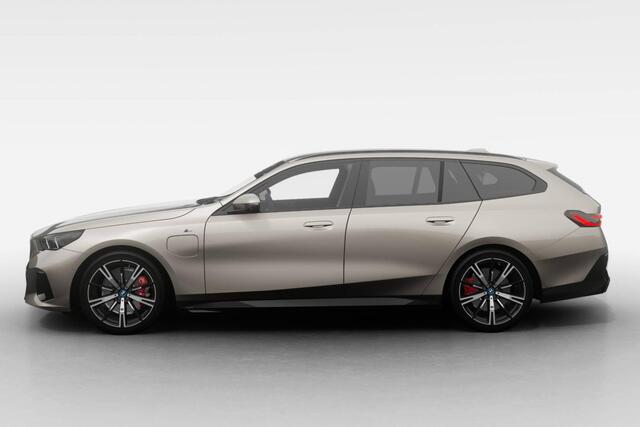 BMW 5-SERIE Touring 530e M Sport Edition | M Sport Pro | Innovation Pack | Travel Pack | Comfort Pack