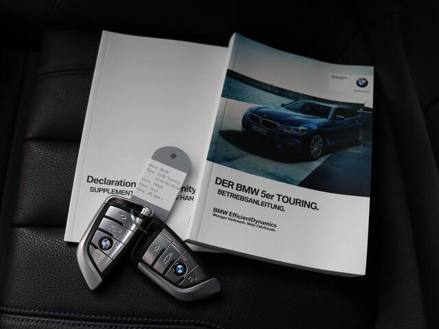 BMW 5-SERIE Touring 520d Executive | M-Pakket | Panoramadak | Head-Up!