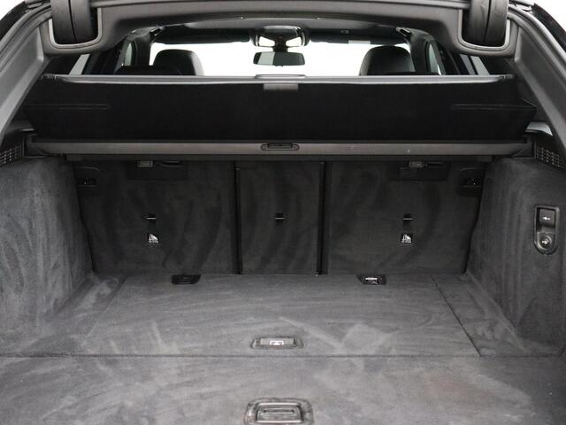 BMW 5-SERIE Touring 520d Executive | M-Pakket | Panoramadak | Head-Up!