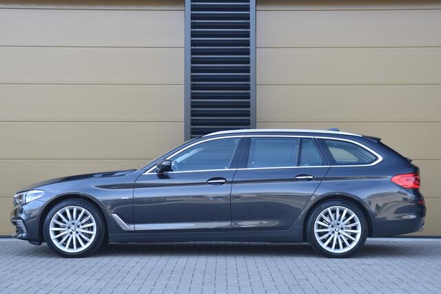 BMW 5-SERIE Touring 540i xDrive High Executive * Luxury line * Comfortstoelen * Apple CarPlay * Trekhaak * HiFI *