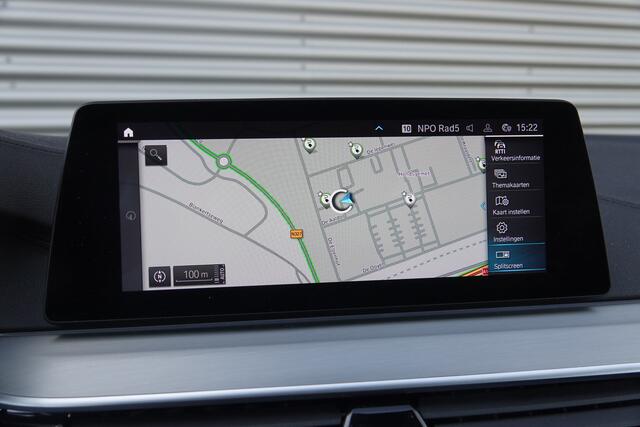 BMW 5-SERIE 530e iPerformance eDrive Edition | Schuif-Kanteldak | HUD | Memory | ACC | Adaptieve |