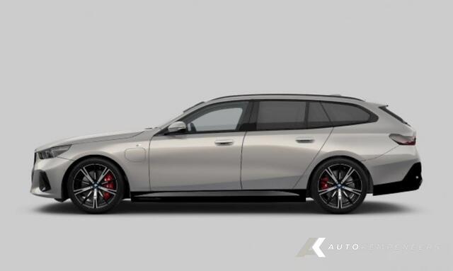 BMW 5-SERIE 530e xDrive M Sport Pro | Shadow | Head-Up | H/K | 360° | Driving Ass. Plus | Ioniq | Trekhaak | 20 Inch |