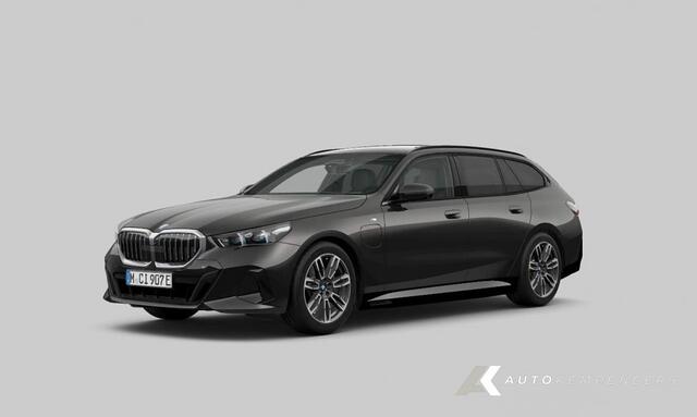 BMW 5-SERIE 530e xDrive M Sport | Panorama | Trekhaak | Adapt. led | Head-Up | Keyless entry | Driving Ass. Plus | 19' Inch |
