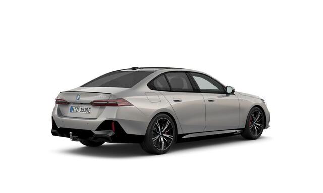 BMW 5-SERIE Sedan 530e | M Sport Edition | M Sportpakket Pro | Innovation Pack | Travel Pack | Comfort Pack