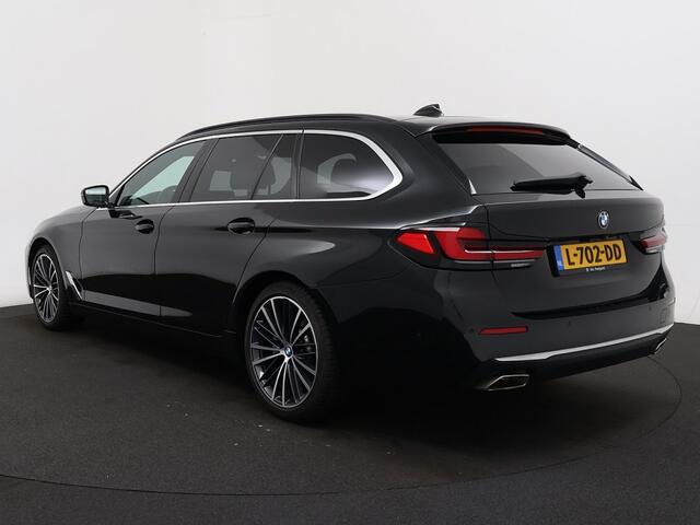 BMW 5-SERIE Touring 520i High Executive | Pano | Leder | 04-2021 86.473 KM